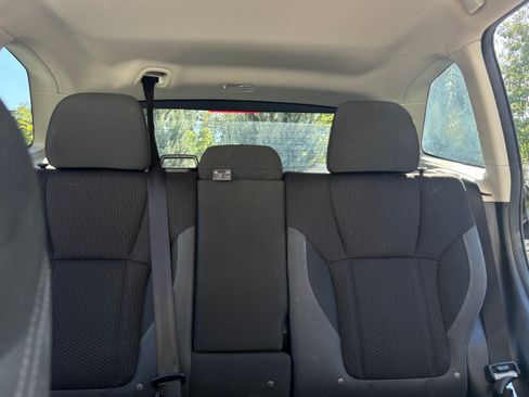 Used 2019 Subaru Forester Premium w/ All-Weather Package AWD/4WD image 6