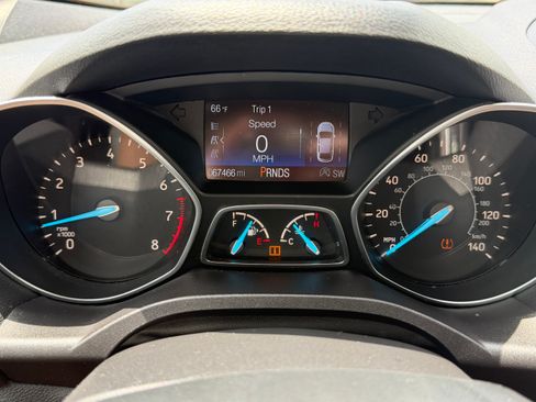 Used 2018 Ford Escape SEL w/ Ford Safe & Smart Package FWD image 13