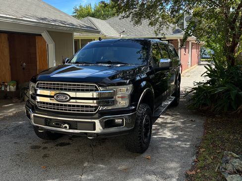 Used 2018 Ford F150 Lariat w/ Equipment Group 502A Luxury AWD/4WD image 6