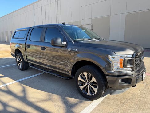 Used 2020 Ford F150 XL w/ Equipment Group 101A Mid image 1