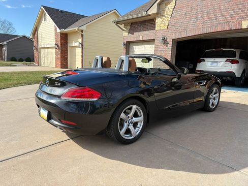 Used 2014 BMW Z4 sDrive28i image 4