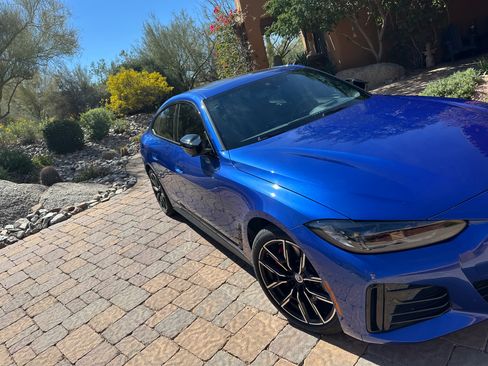 Used 2023 BMW i4 M50 w/ Premium Package image 6