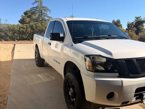 Used 2011 Nissan Titan S w/ Tow Pkg RWD image 2
