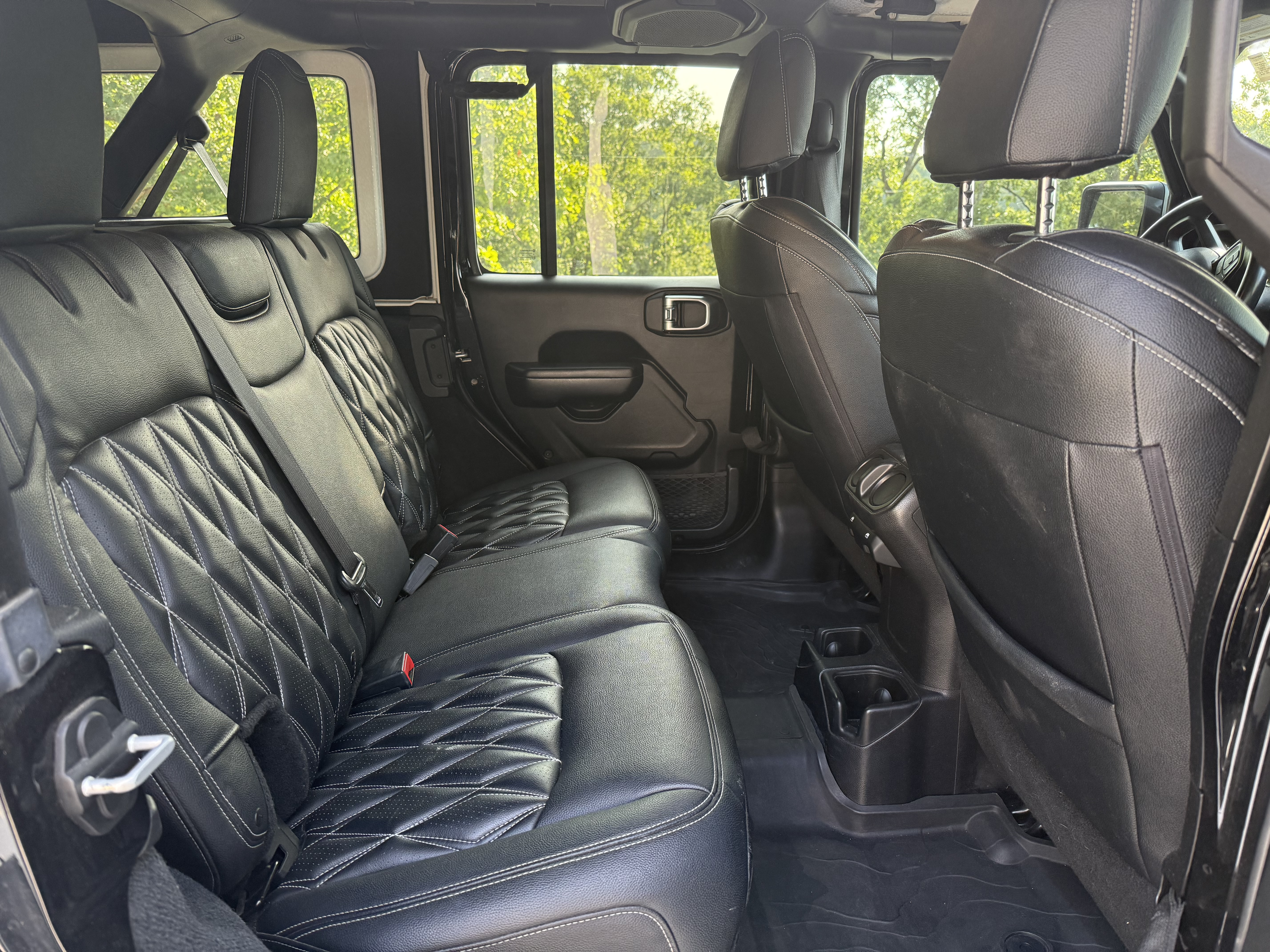 Used 2019 Jeep Wrangler Unlimited Sport AWD/4WD image 22