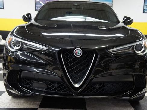 Used 2018 Alfa Romeo Stelvio Quadrifoglio image 1
