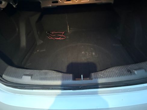 Used 2018 Chevrolet Cruze LT w/ LT Fleet Convenience Package image 24