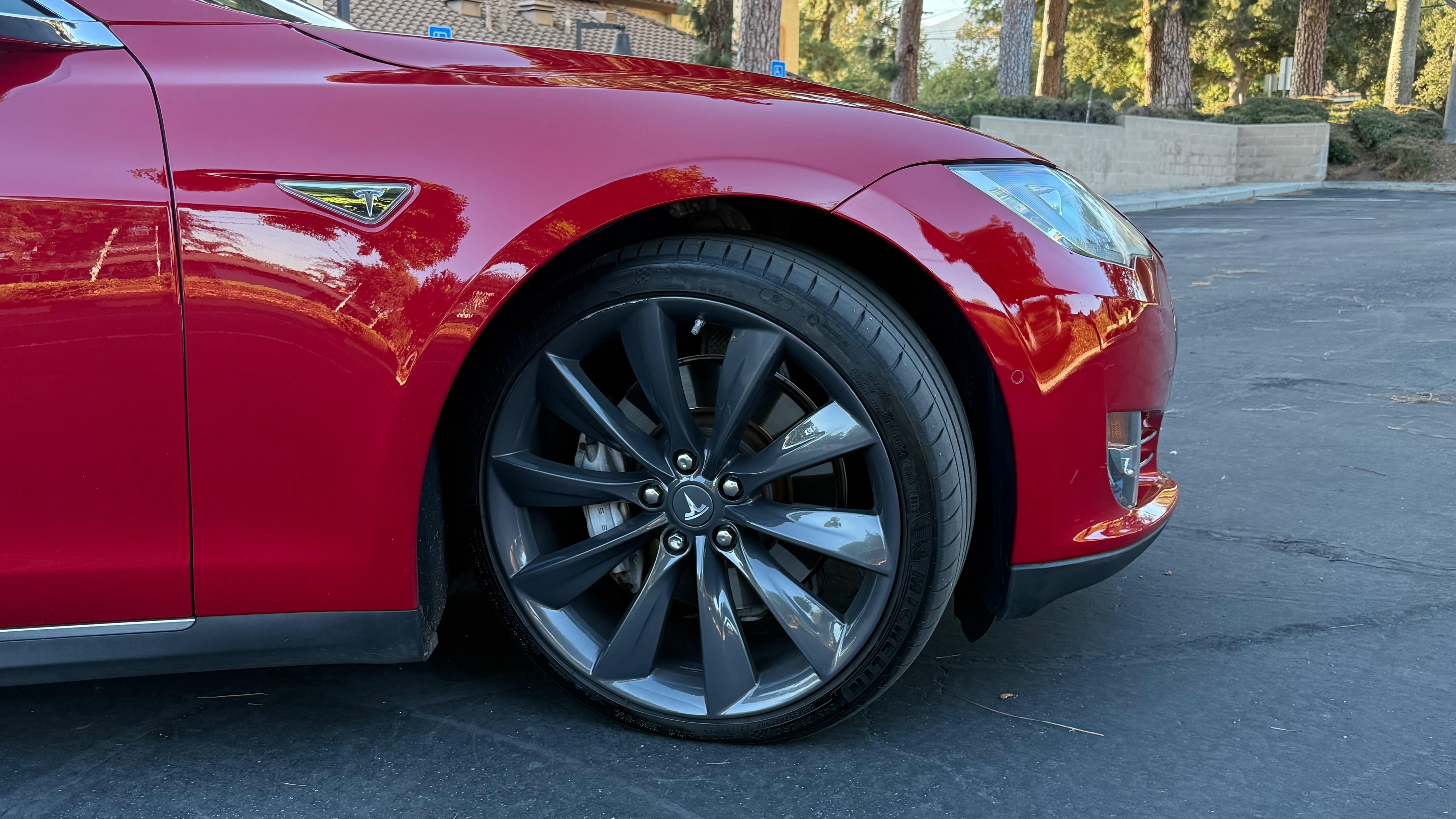 Used 2016 Tesla Model S 85D AWD/4WD image 16