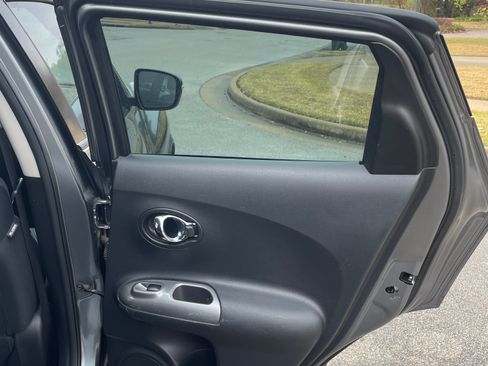 Used 2016 Nissan Juke S image 20