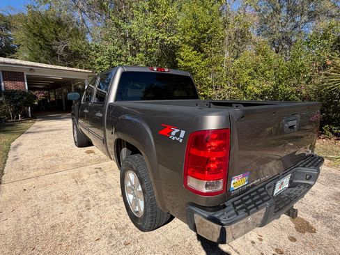 Used 2013 GMC Sierra 1500 SLE w/ Power Tech Package image 5