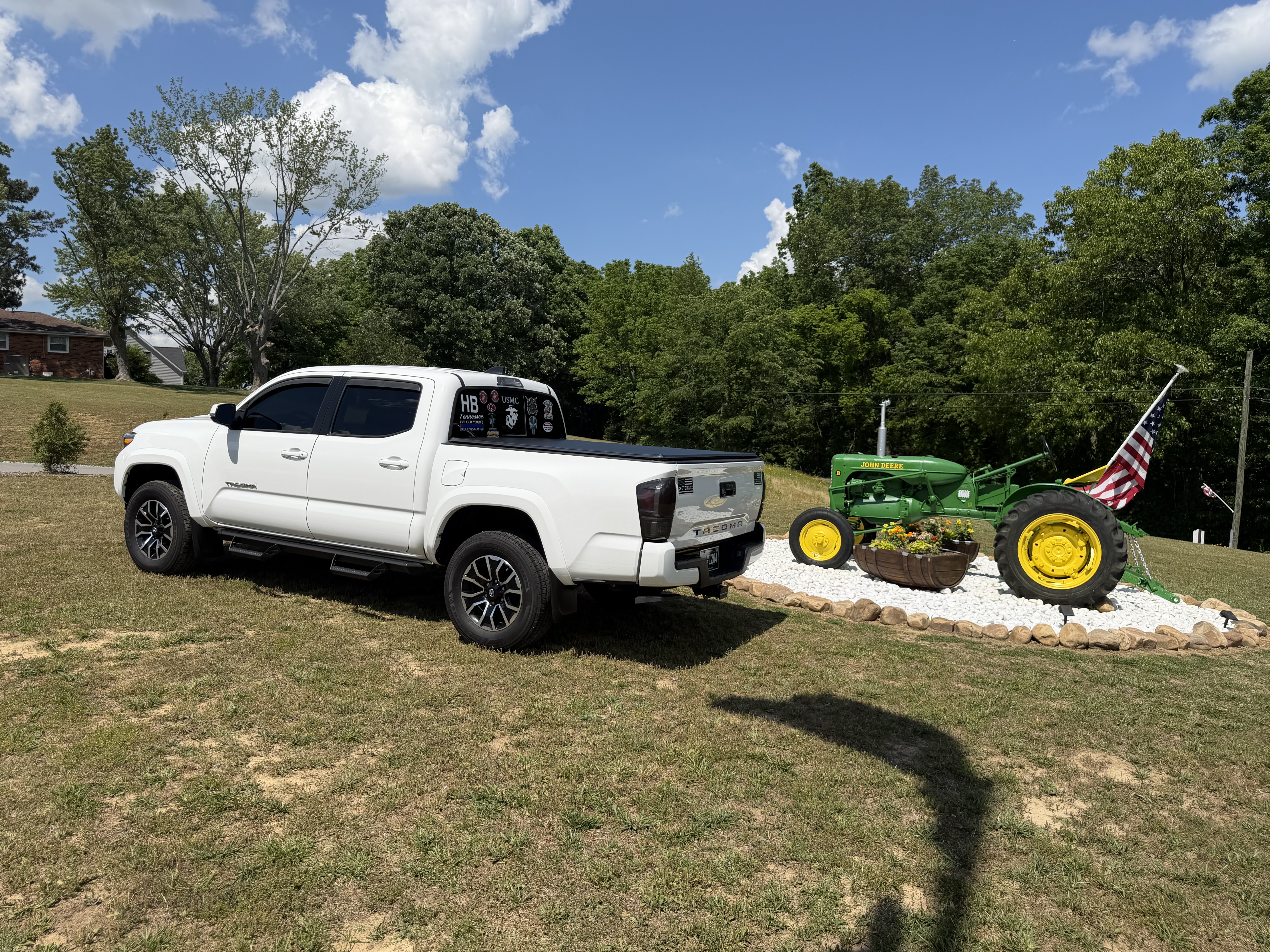 Used 2023 Toyota Tacoma TRD Sport AWD/4WD image 6