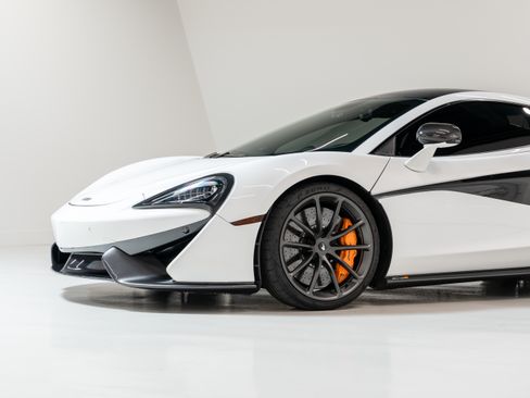 Used 2019 McLaren 570S Coupe image 15