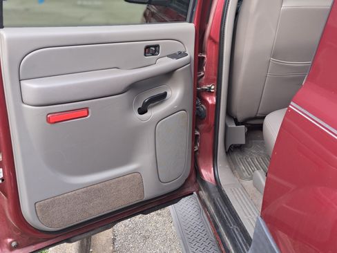 Used 2005 Chevrolet Avalanche Z71 w/ Preferred Equipment Group image 20