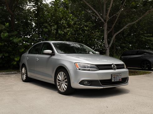 Used 2013 Volkswagen Jetta TDI image 2