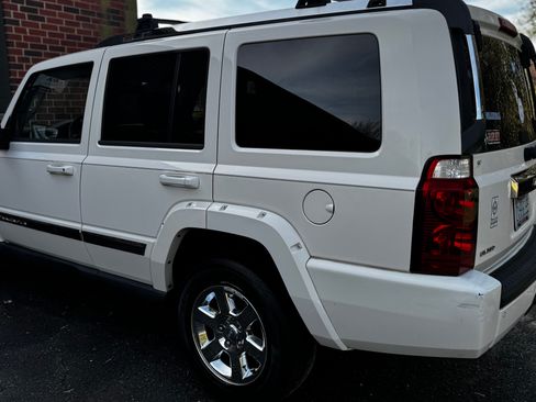 Used 2007 Jeep Commander Limited w/ Trailer Tow Group IV image 5