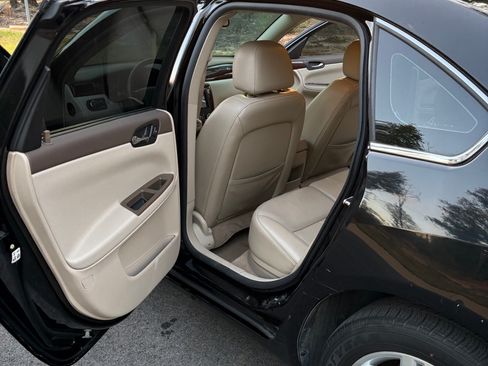 Used 2007 Chevrolet Impala LTZ image 13