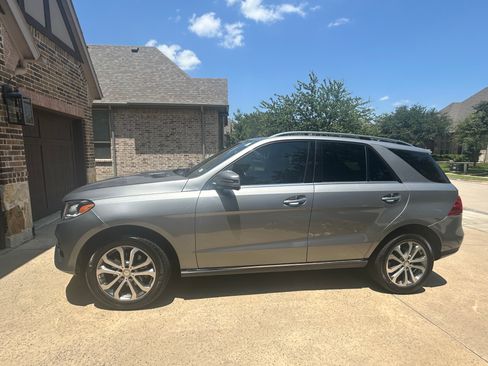 Used 2016 Mercedes-Benz GLE 350 image 11