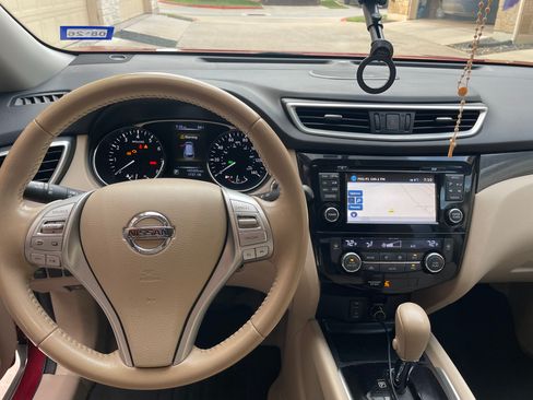 Used 2015 Nissan Rogue SL FWD image 12
