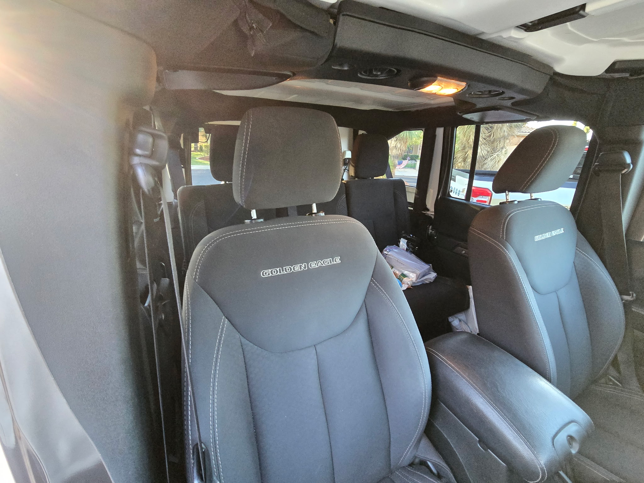 Used 2018 Jeep Wrangler Unlimited Sport AWD/4WD image 10