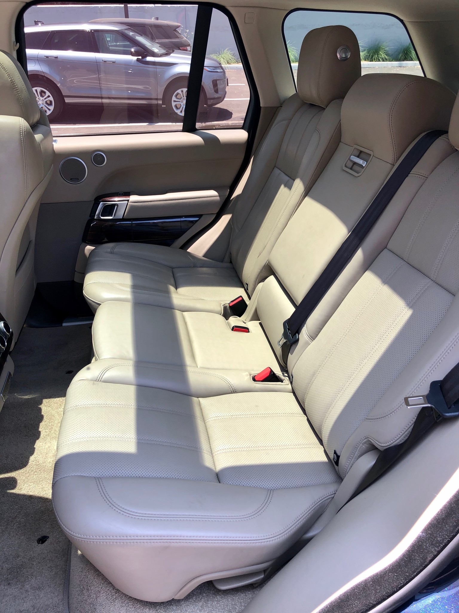 Used 2016 Land Rover Range Rover HSE AWD/4WD image 19