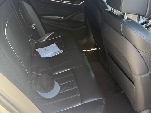 Used 2018 BMW 540i image 14