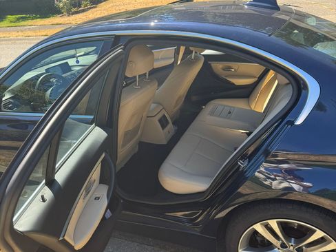 Used 2017 BMW 330i xDrive Sedan image 13