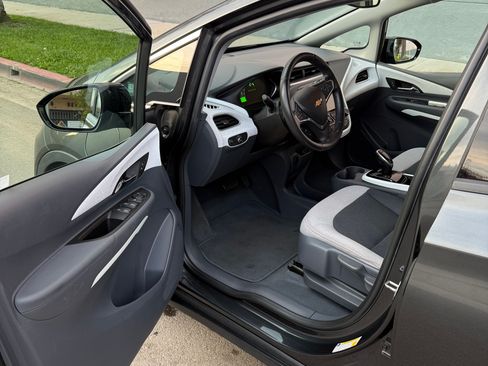 Used 2021 Chevrolet Bolt LT image 19