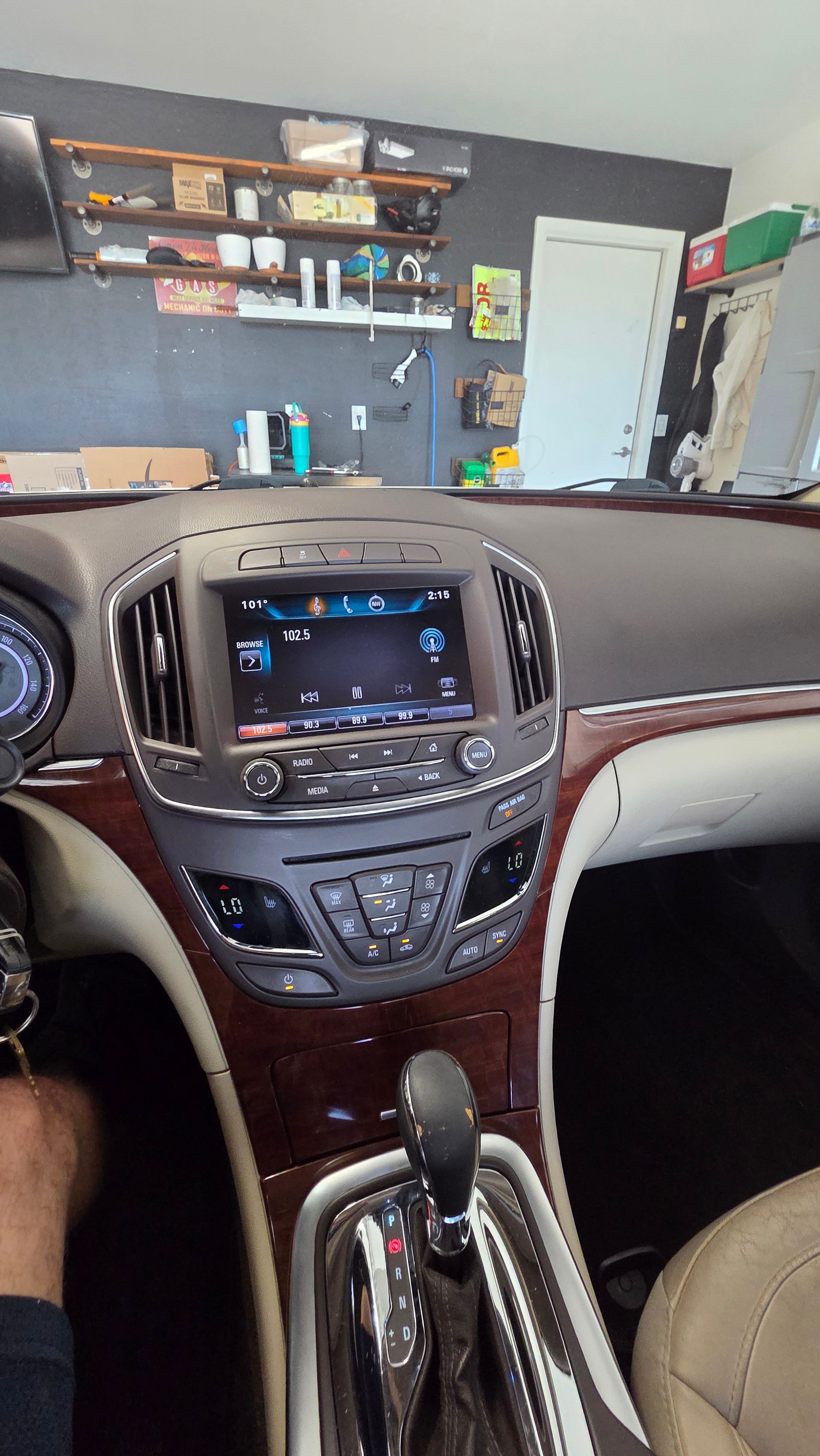 Used 2015 Buick Regal FWD image 4