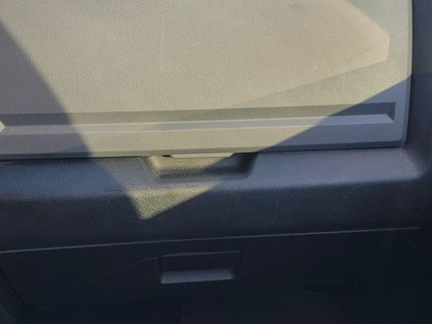 Used 2019 RAM 1500 Classic SLT image 14