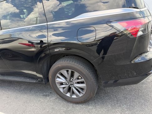 Used 2025 INFINITI QX80 Pure RWD image 5