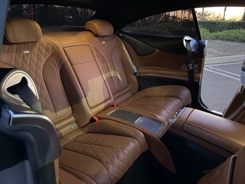 Used 2018 Mercedes-Benz S 560 S 560 4MATIC Coupe 2D image 12