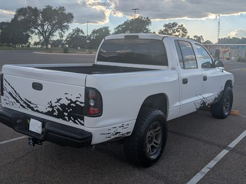 Used 2001 Dodge Dakota 2WD Quad Cab image 9