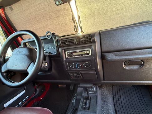 Used 2000 Jeep Wrangler Sport AWD/4WD image 12