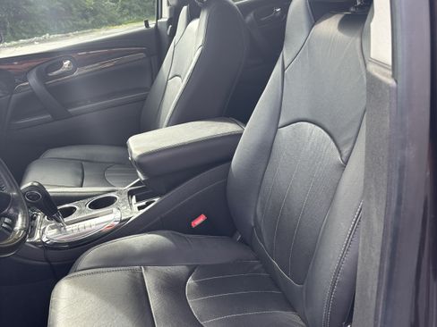 Used 2017 Buick Enclave Leather AWD/4WD image 16