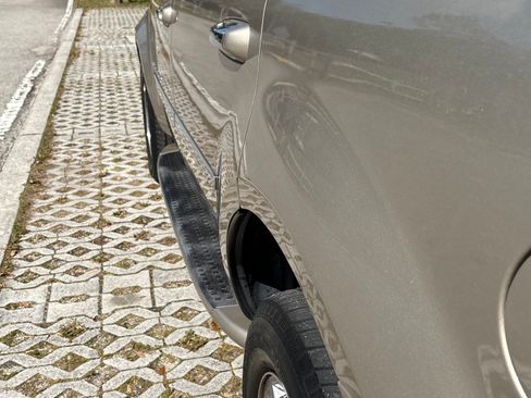 Used 2008 Chrysler Aspen Limited image 13