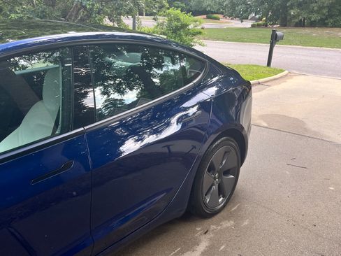 Used 2022 Tesla Model 3 Long Range AWD/4WD image 5