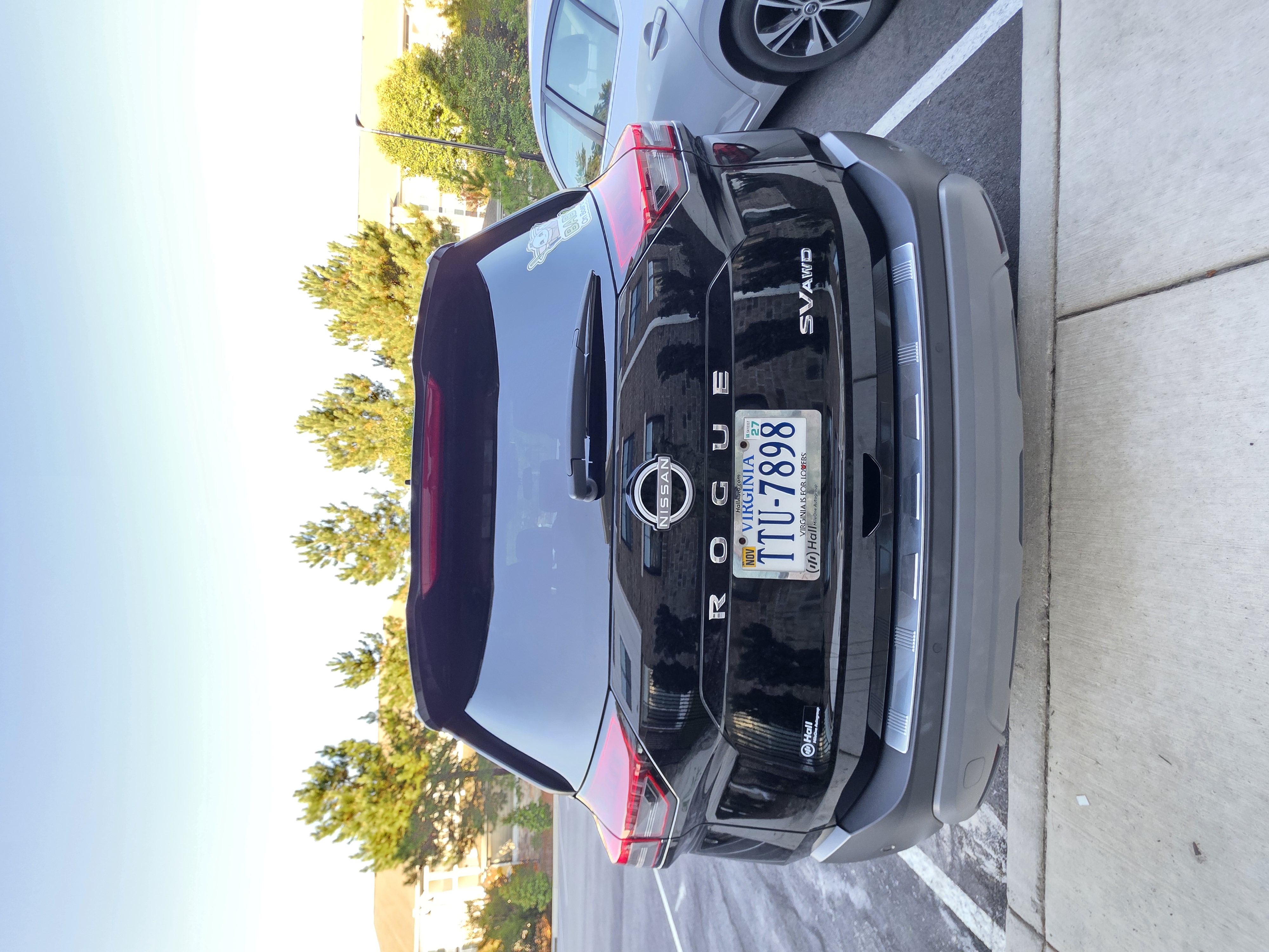 Used 2023 Nissan Rogue SV w/ SV Premium Package AWD/4WD image 6