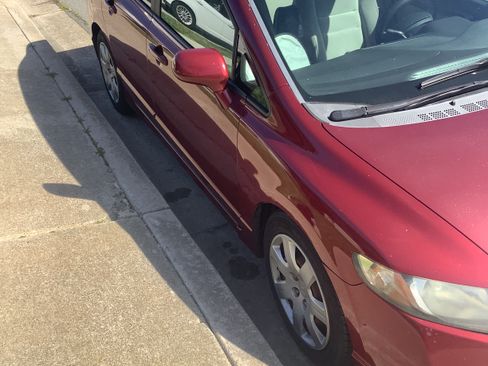 Used 2010 Honda Civic LX image 5