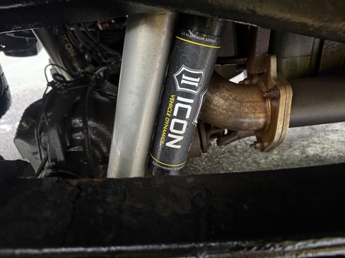 Used 2015 Ford F250 Platinum w/ FX4 Off-Road Package image 12