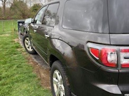 Used 2016 GMC Acadia SLE AWD/4WD image 5