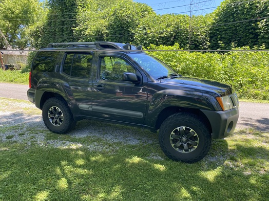 Used 2015 Nissan Xterra PRO-4X AWD/4WD image 1