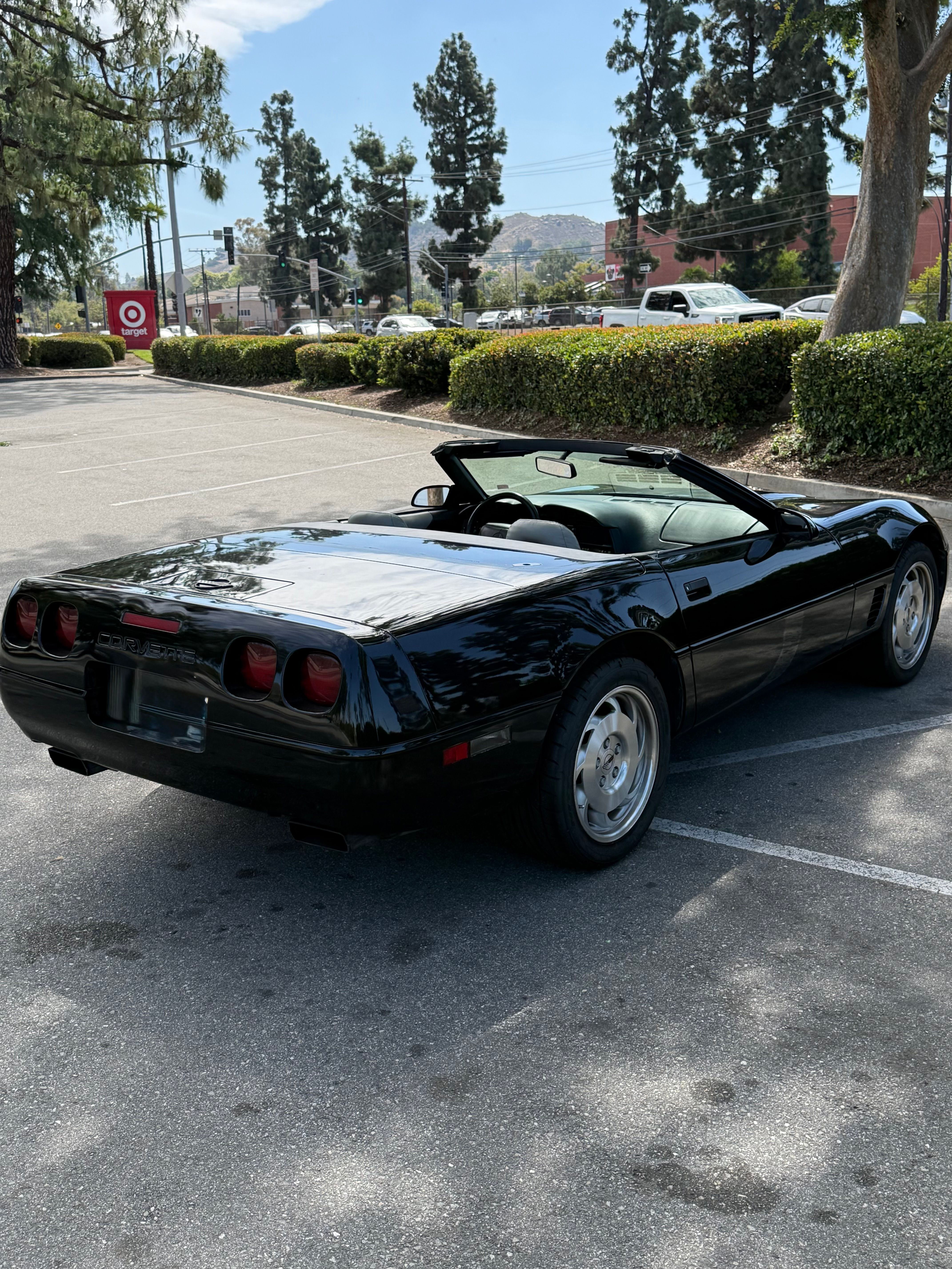 Used 1995 Chevrolet Corvette Convertible RWD image 6
