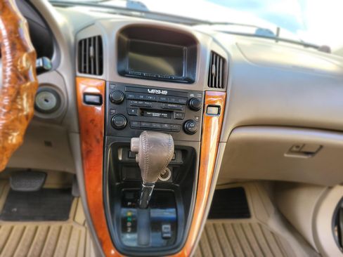 Used 2000 Lexus RX 300 300 Sport Utility 4D image 18