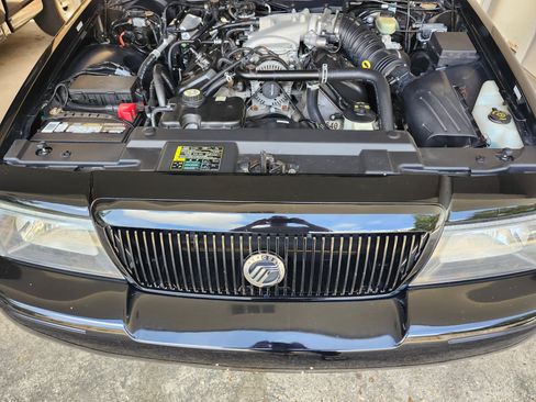 Used 2003 Mercury Marauder image 10