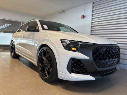 Used 2025 Audi RS Q8 performance
