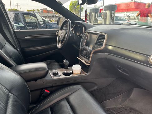Used 2014 Jeep Grand Cherokee Limited image 8