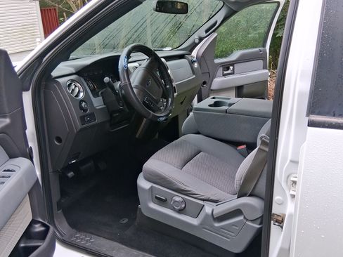 Used 2013 Ford F150 XLT w/ Luxury Equipment Group image 6