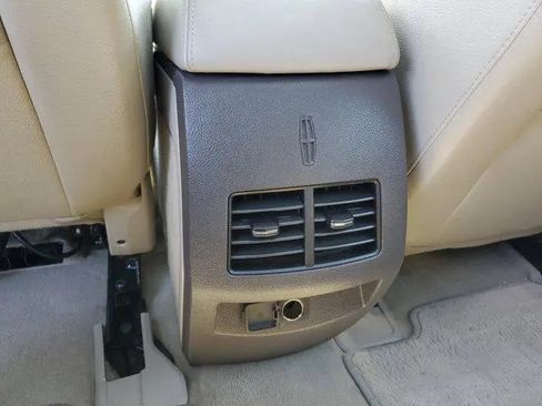 Used 2014 Lincoln MKX AWD w/ Equipment Group 101A image 23