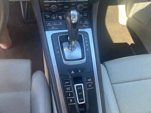 Used 2013 Porsche 911 Carrera S image 6