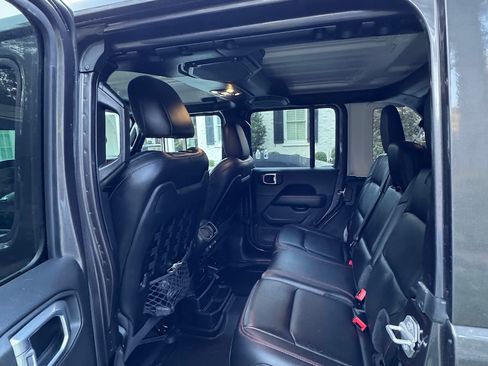 Used 2021 Jeep Wrangler Unlimited Rubicon AWD/4WD image 13