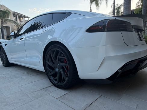 Used 2026 Tesla Model S Plaid AWD/4WD image 17